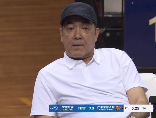 金年会-转会期体能课后，拜仁慕尼黑官宣签约备战CBA常规赛，悬念犹存，年轻球员得到机会的简单介绍